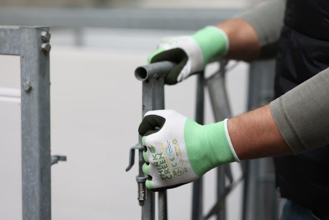 THINKGREEN Guanti in maglia fine Allround in poliestere riciclato - immagine 4